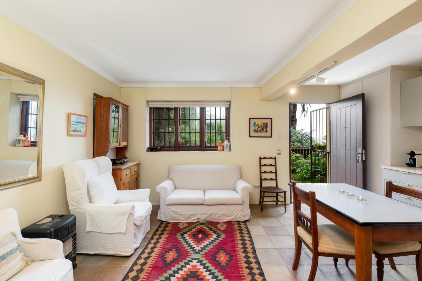 Quarterdeck Kalk Bay - No Load Shedding Apartment