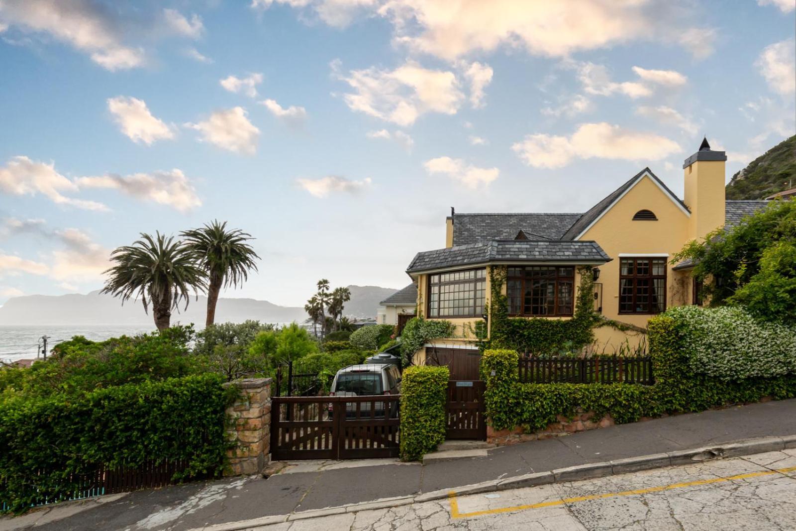 Apartment Quarterdeck Kalk Bay - No Load Shedding *